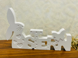 Handgemachter „Ostern“-Schriftzug mit Hase aus Gießpulver