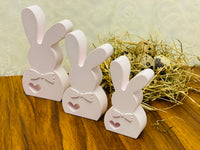 
              Minimalistisches Osterhasen-Trio „Pure Spring“ – 3er Set aus Gießpulver
            