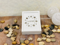 
              Elegante Geschenkbox aus Gießpulver – Modern & Vielseitig
            